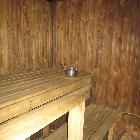Ugrin Paikka Guesthouset Sippola
