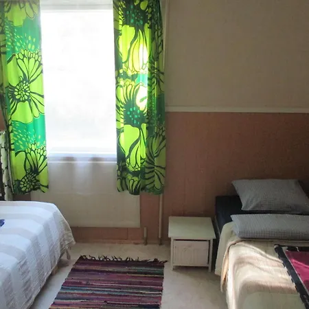 Ugrin Paikka Guesthouset