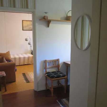 Ugrin Paikka Guesthouset 2*